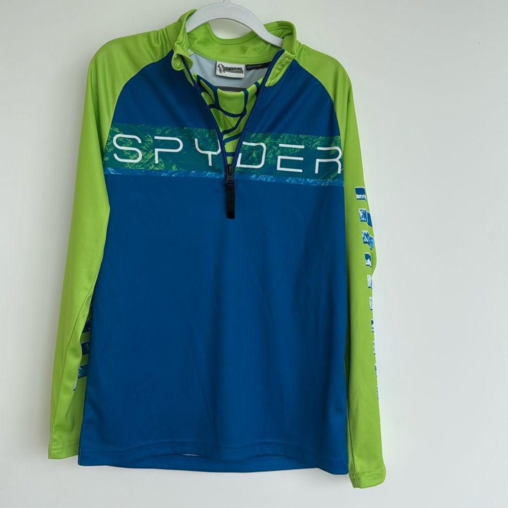 BRAND NEW BOYS SPYDER MIDLAYER IN SIZEE M